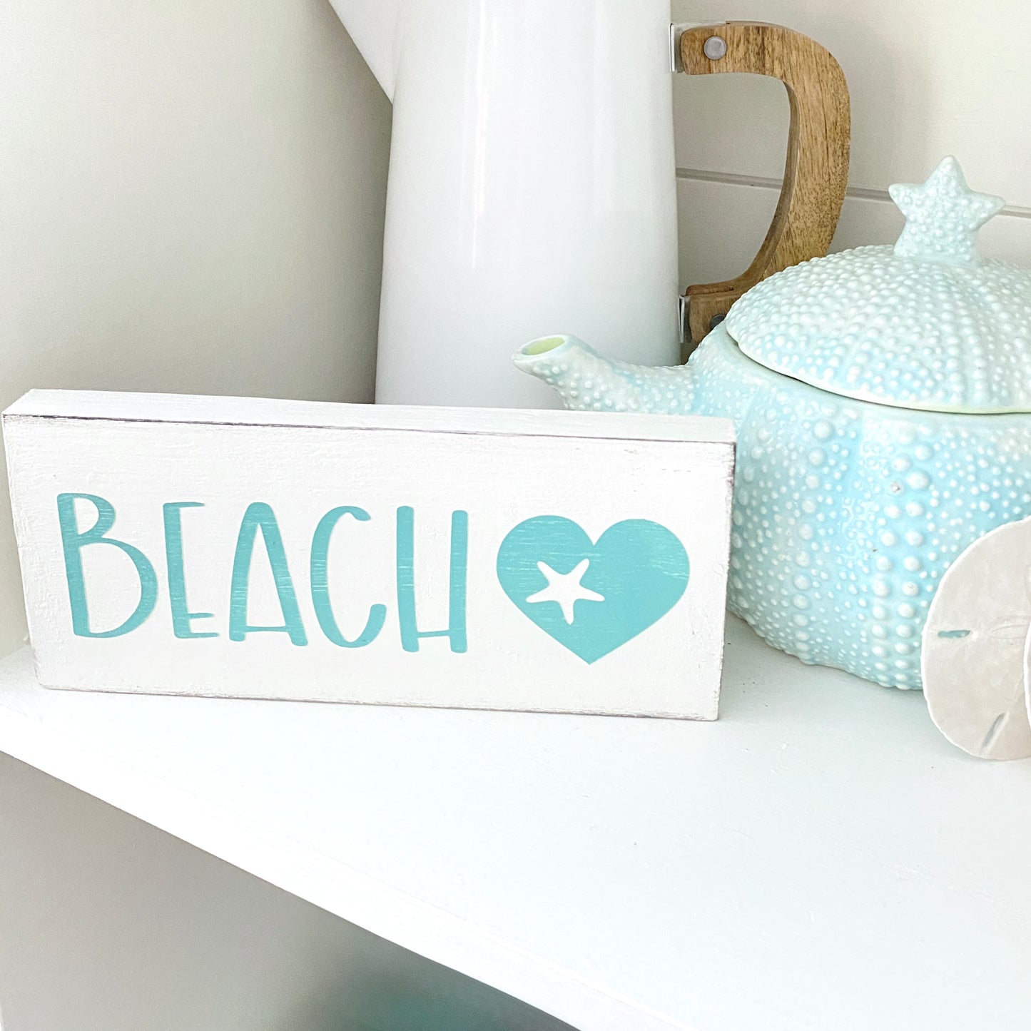 Beach heart sign