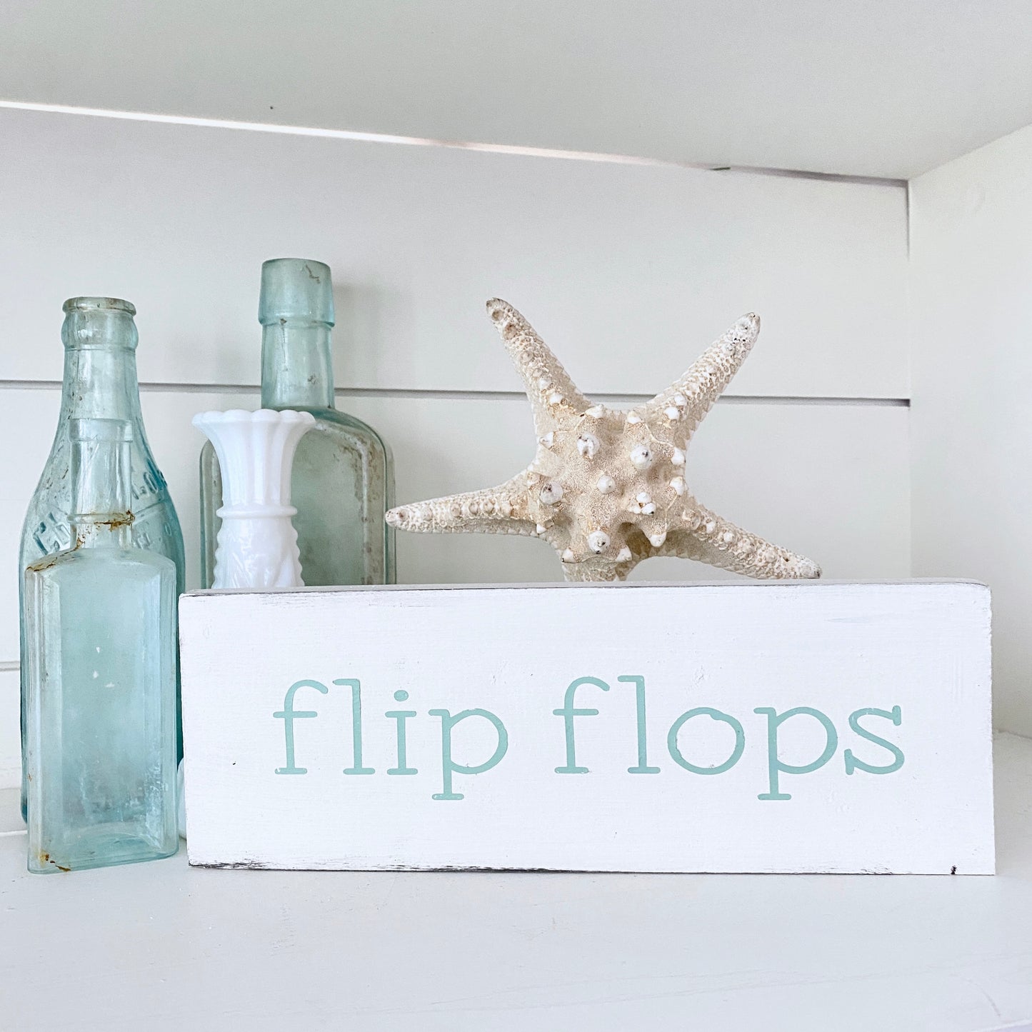 Flip Flops Word Sign