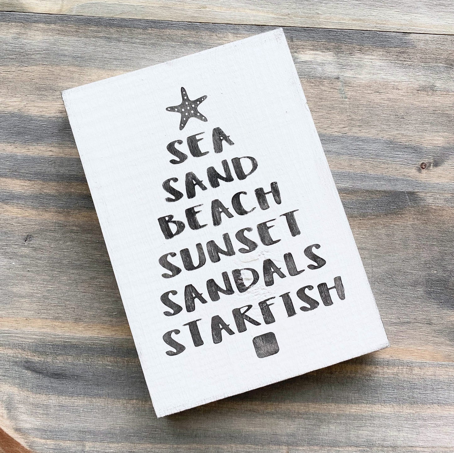 Beachy Words Christmas Sign
