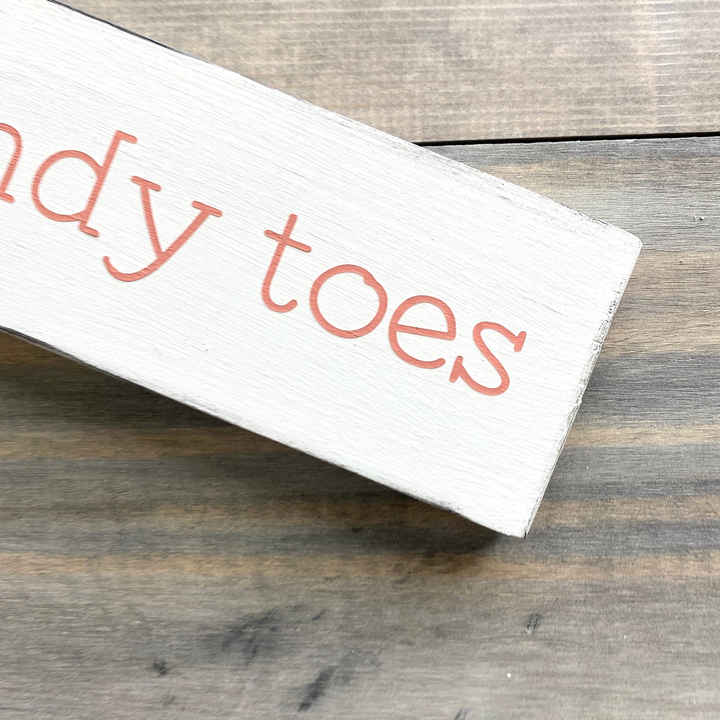 Sandy Toes Sign